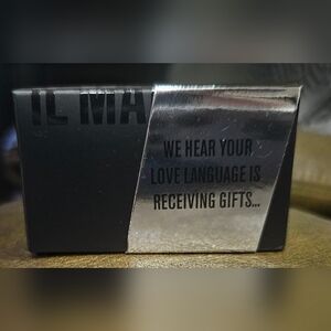 NIB IL MAKIAGE Kabuki Brush